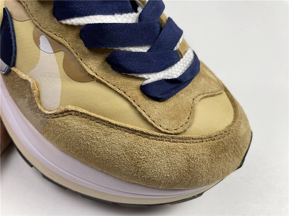 sacai x Nike VaporWaffle 3.0 DD1875-200