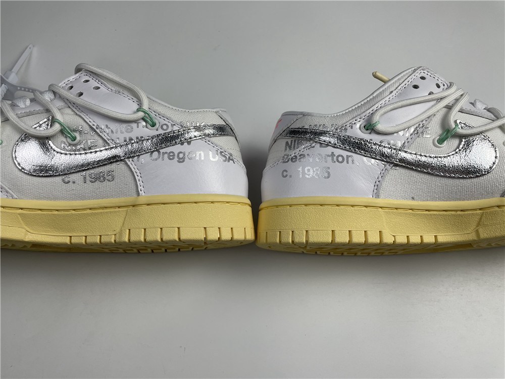 Off-White x Nike Dunk Low DM1602-107
