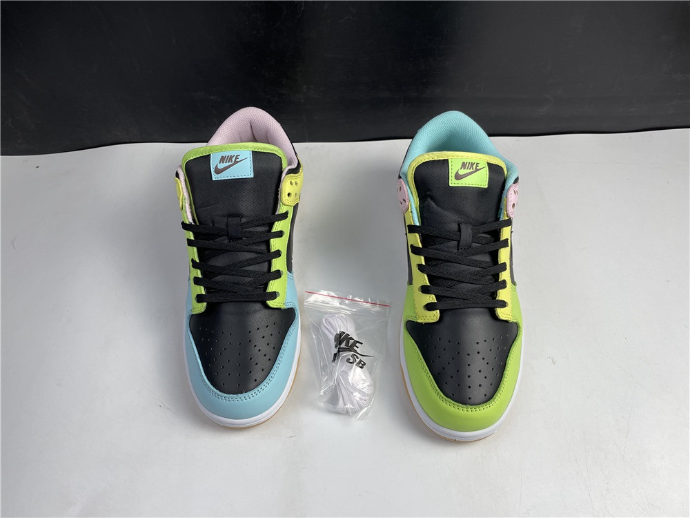 Nike Dunk Low SE Free 99 DH0952-001