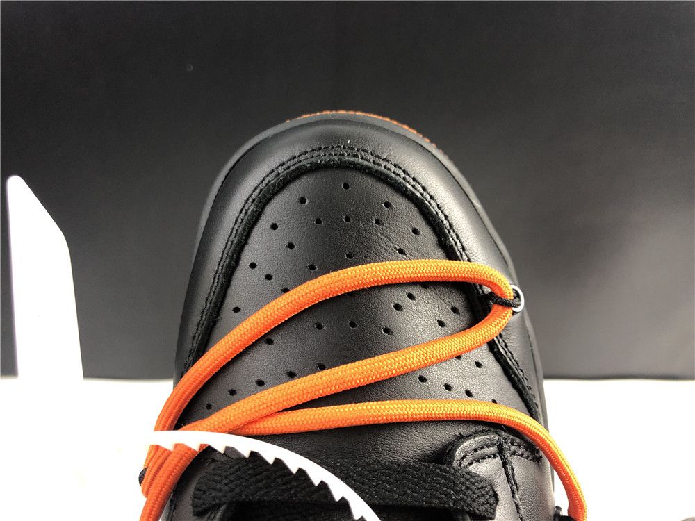 off-White SB Dunk CT0856-002
