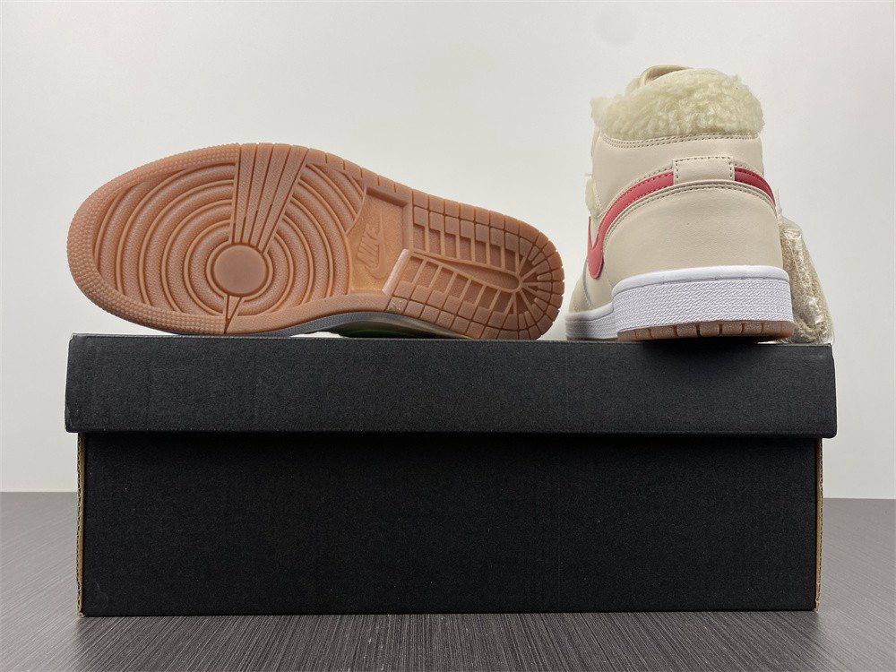 Air Jordan 1 Mid UTL