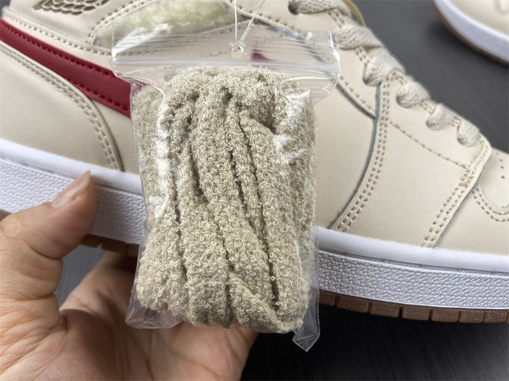 Air Jordan 1 Mid UTL