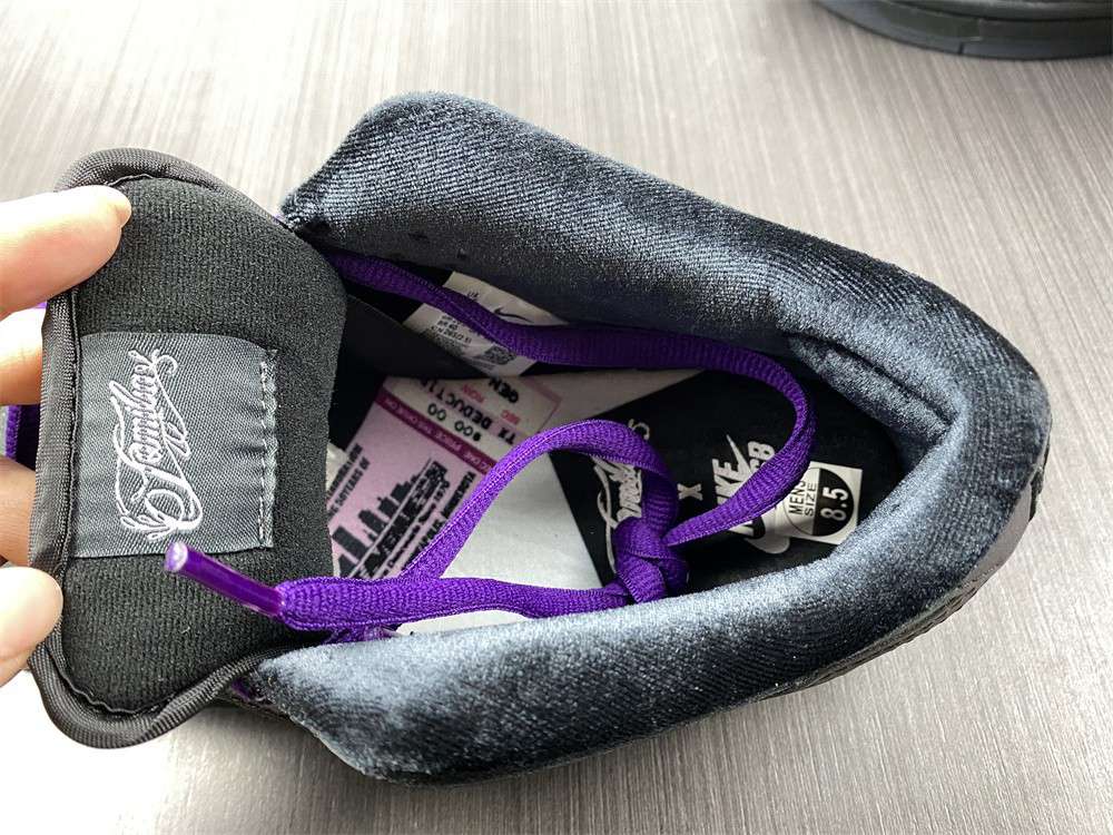 Familia x Nike SB Dunk Low First Avenue K DJ1159-001