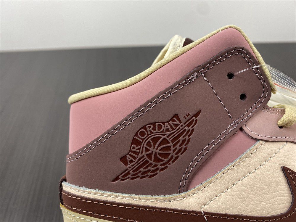 Nike Air Jordan 1 Mid AJ1 DO7440-821