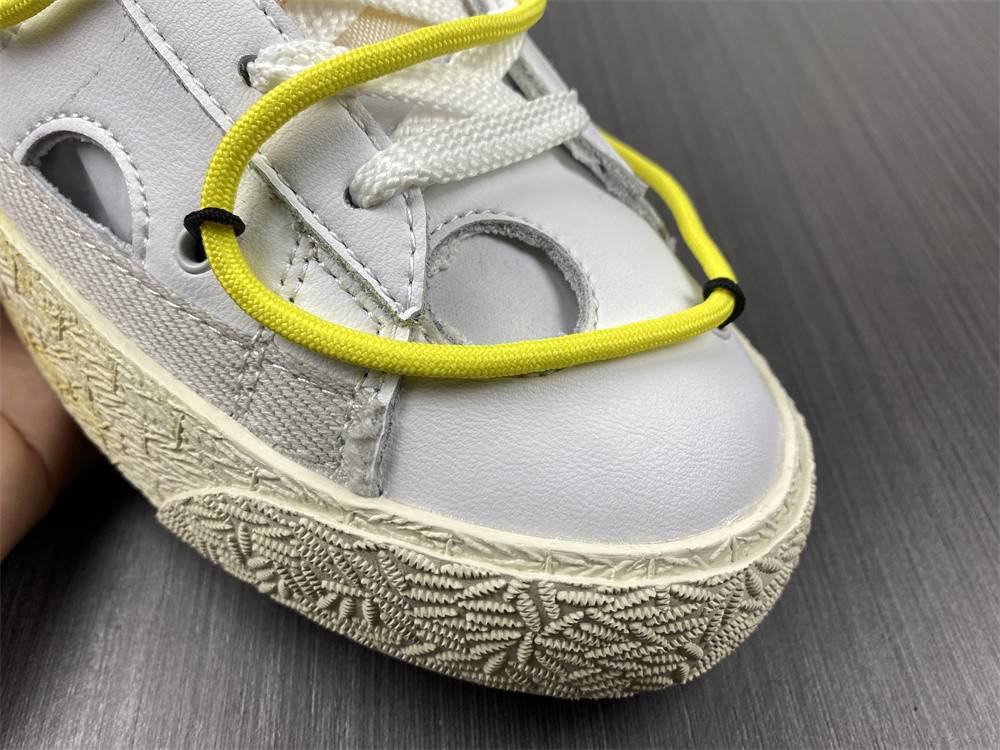 Off-White x Nike Blazer Low DH7863-100