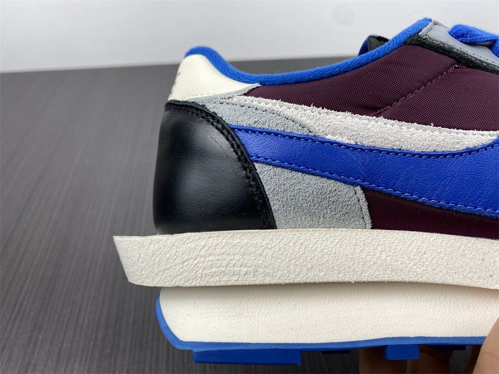 sacai x Nike LDV Waffle DJ4877-600