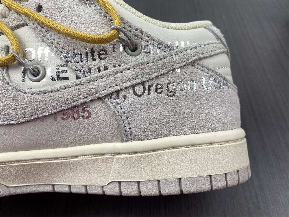 Off-White x Nk Dunk Low The 50 DJ0950-102