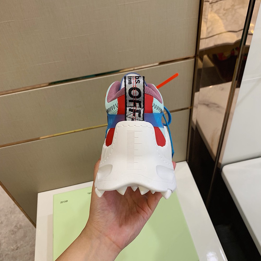 0ffWhite Sneaker