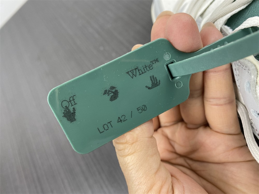 Off-White x Nk Dunk Low NO.42-of50 DM1602-117