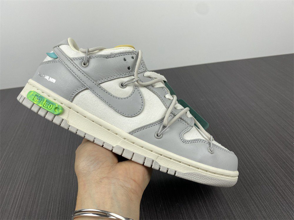 Off-White x Nk Dunk Low NO.42-of50 DM1602-117