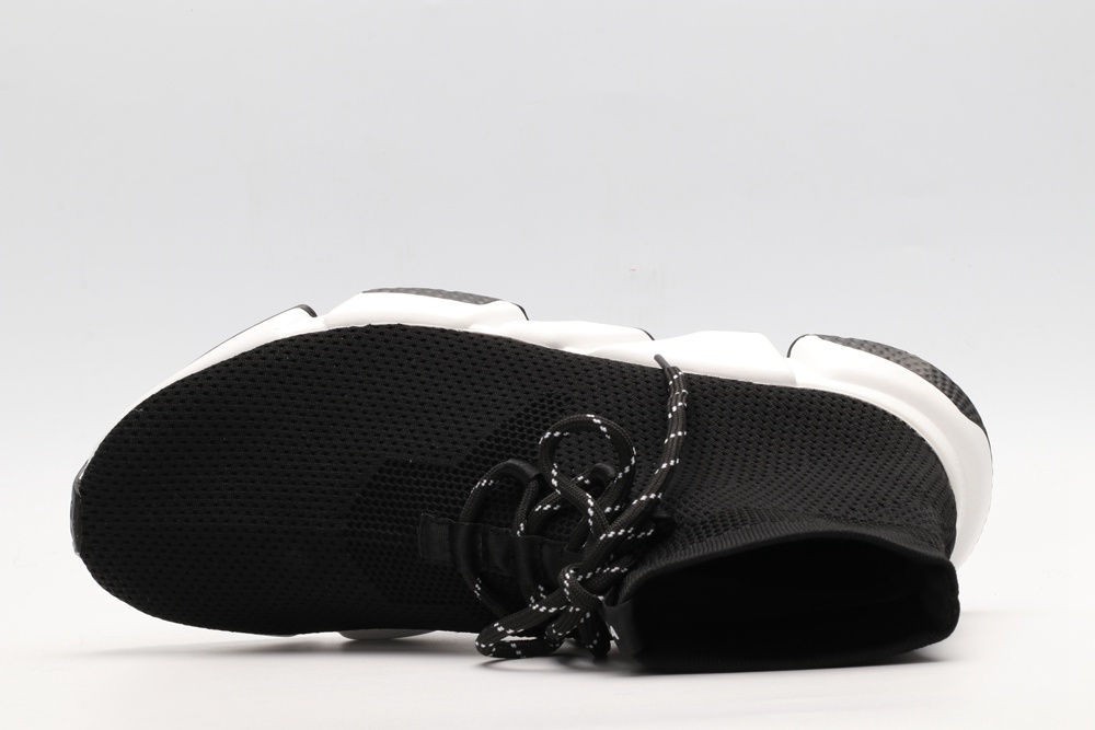 BLG Wmns Speed Trainer Mid Lace Up Black