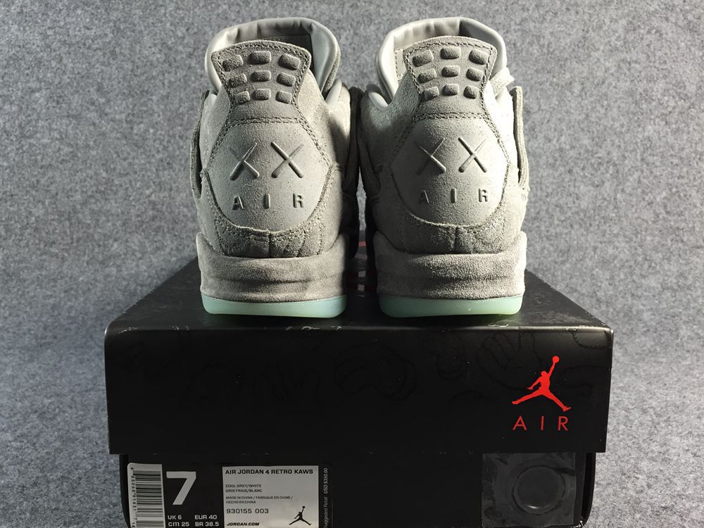 KAWS x Air Jordan 4 Cool Grey(930155-003)