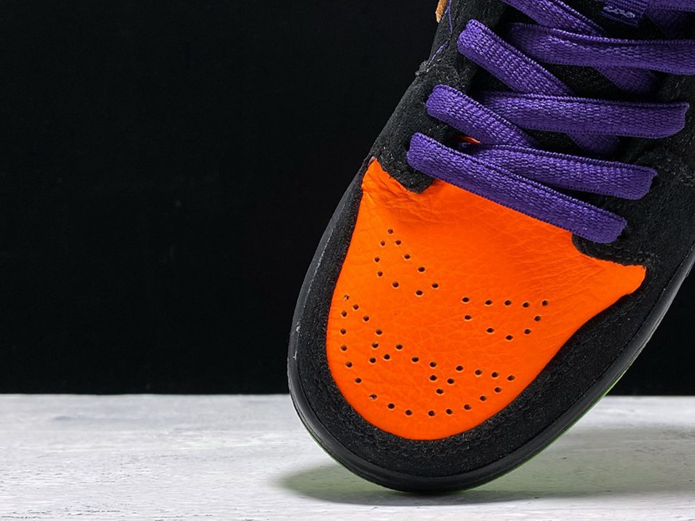 Nike SB Dunk Low Night of Mischief(BQ6817-006)