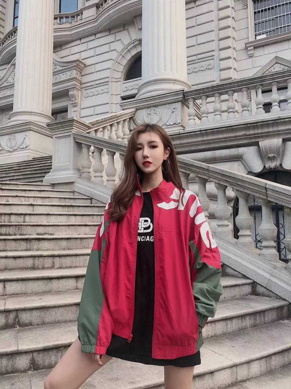 Svp*me 19FW Shoulde LOGO Track Jacket Red
