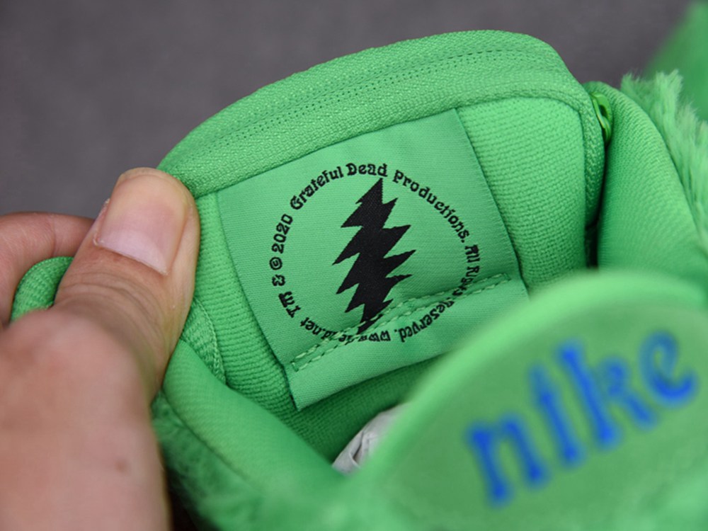 Grateful Dead x Dunk Low SB 