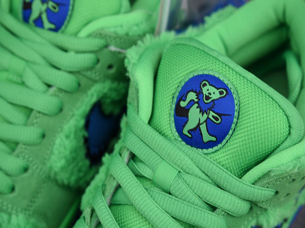 Grateful Dead x Dunk Low SB 