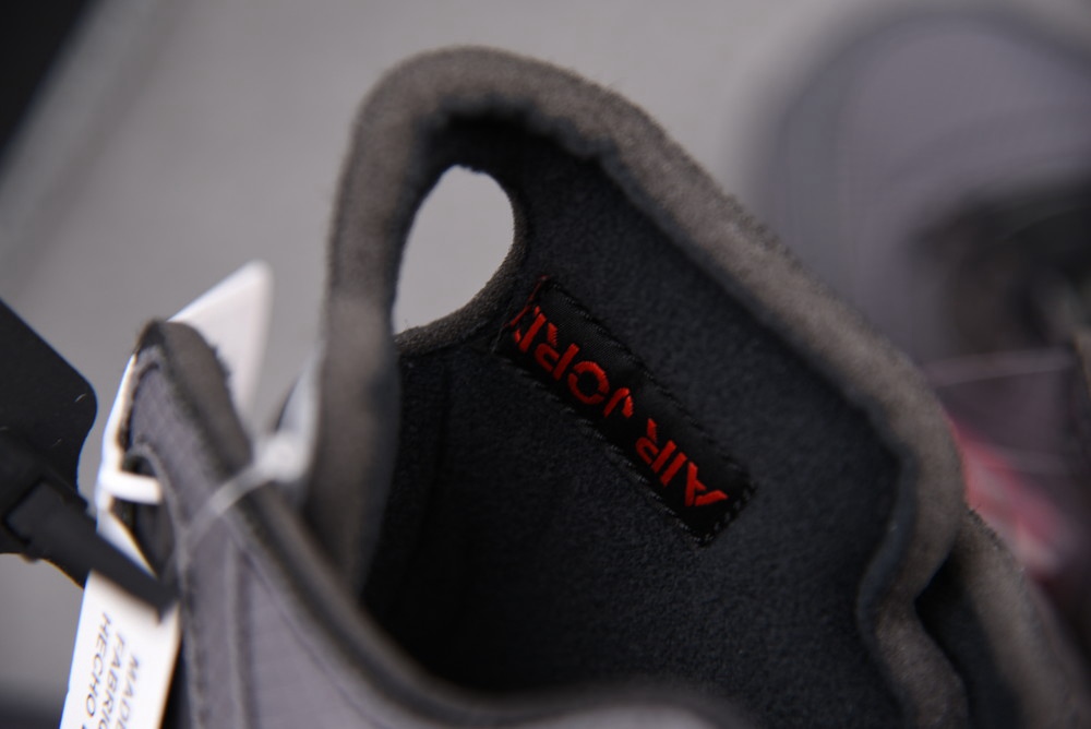 Off-White  Air Jordan 5 Retro SP Muslin CT8480 001