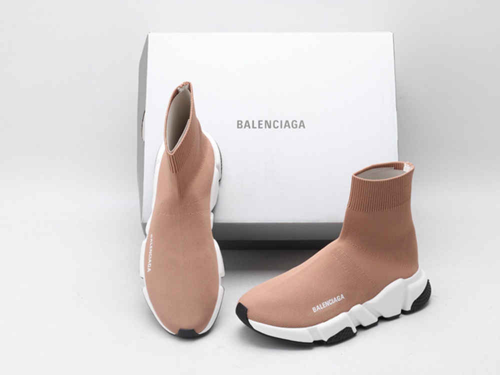 BLG Wmns Speed Trainer Mid Triple Pink