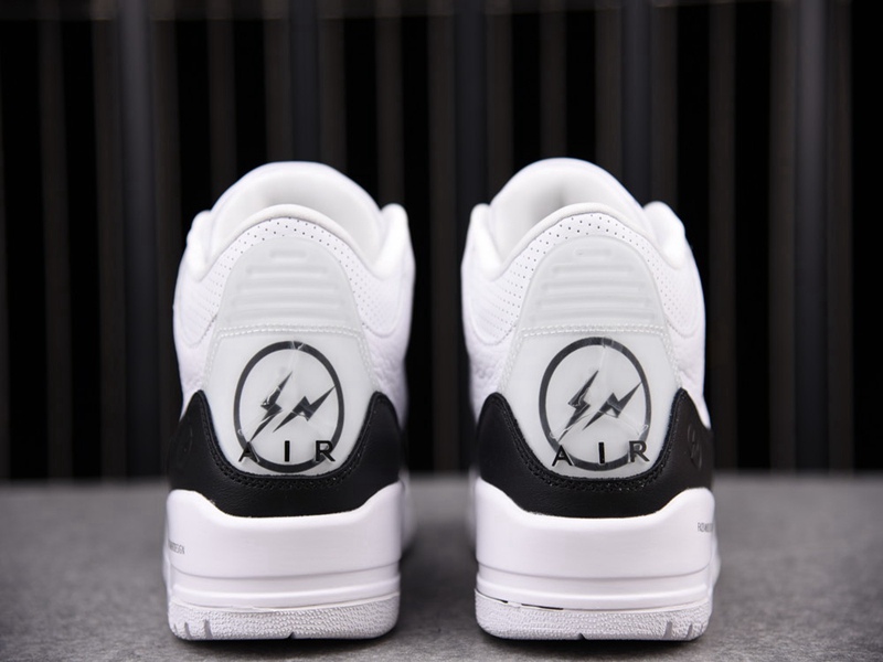 Fragment Design x Air Jordan 3 Retro SP(DA3595-100)
