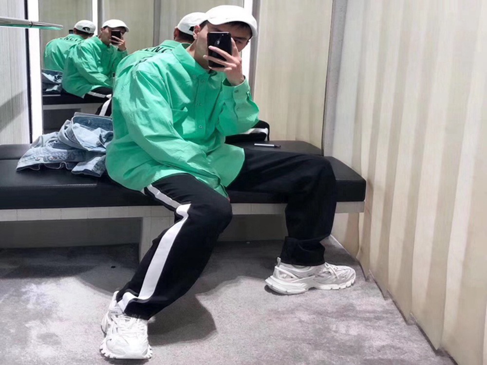 BLCG 19FW Black And White Button Trousers