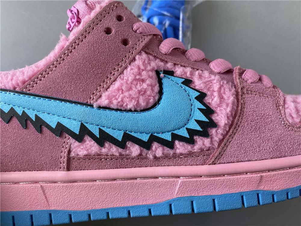 Grateful Dead x Dunk Low SB 