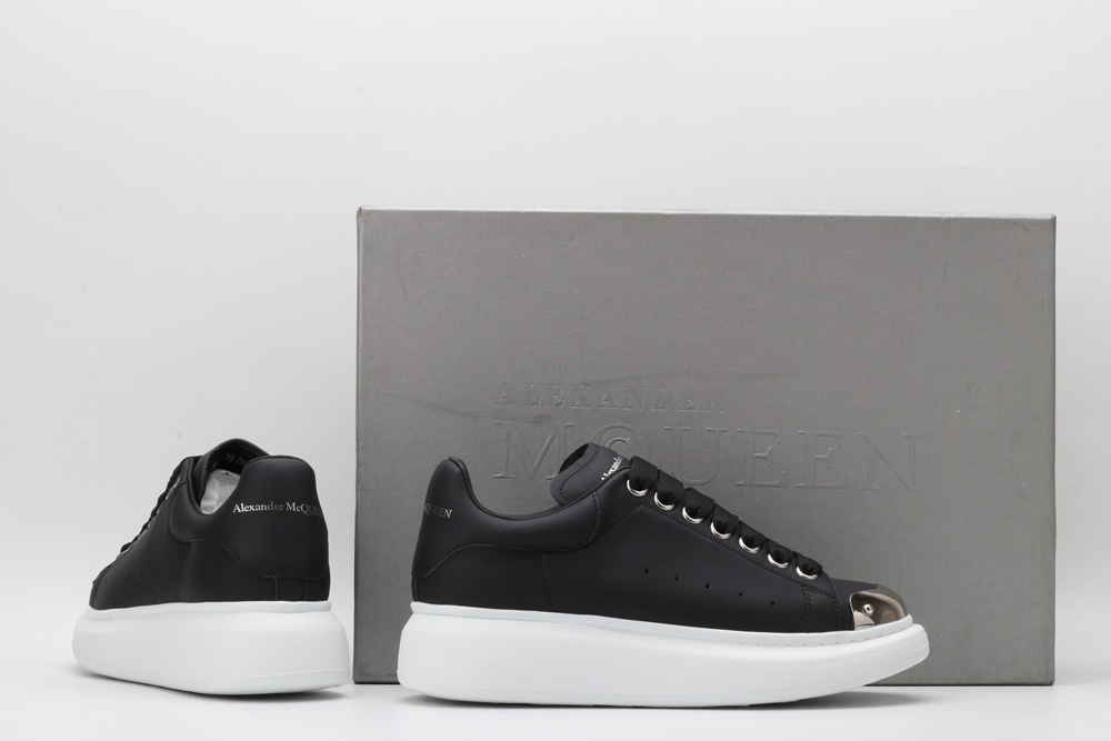 AMQ black oversized sneakers