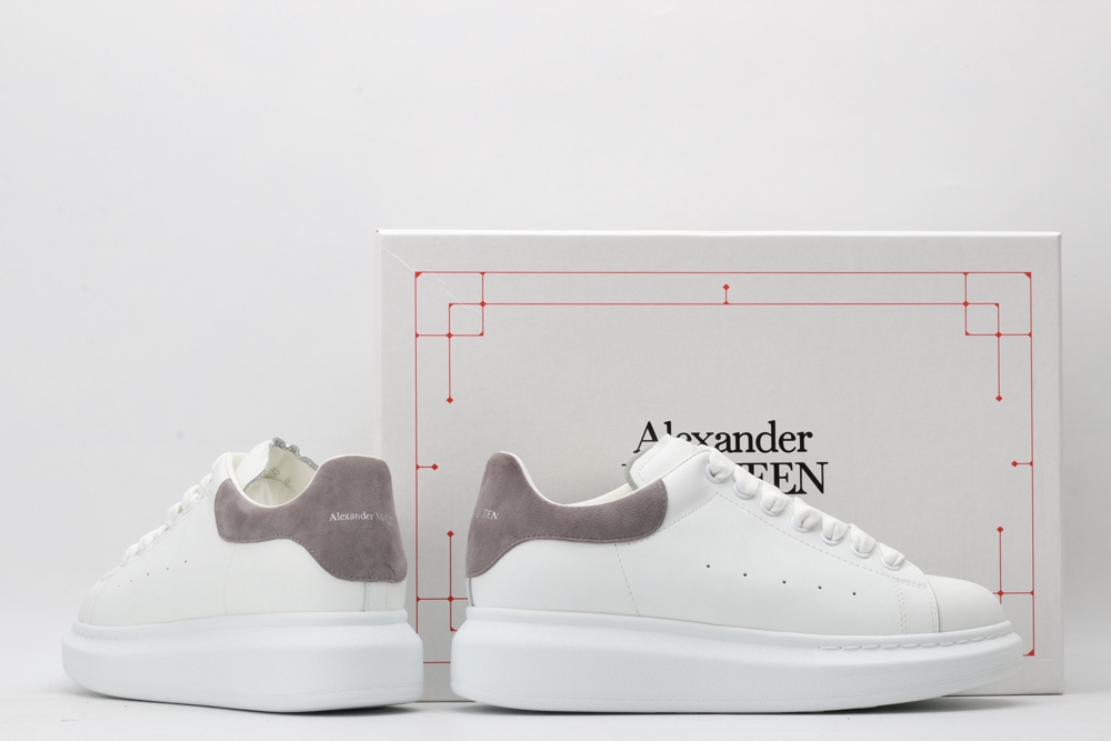 AMQ oversized sneakers with grey heel