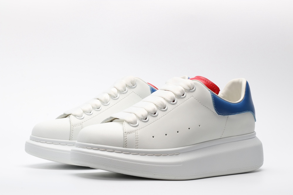 AMQ OVERSIZED SNEAKER Blue