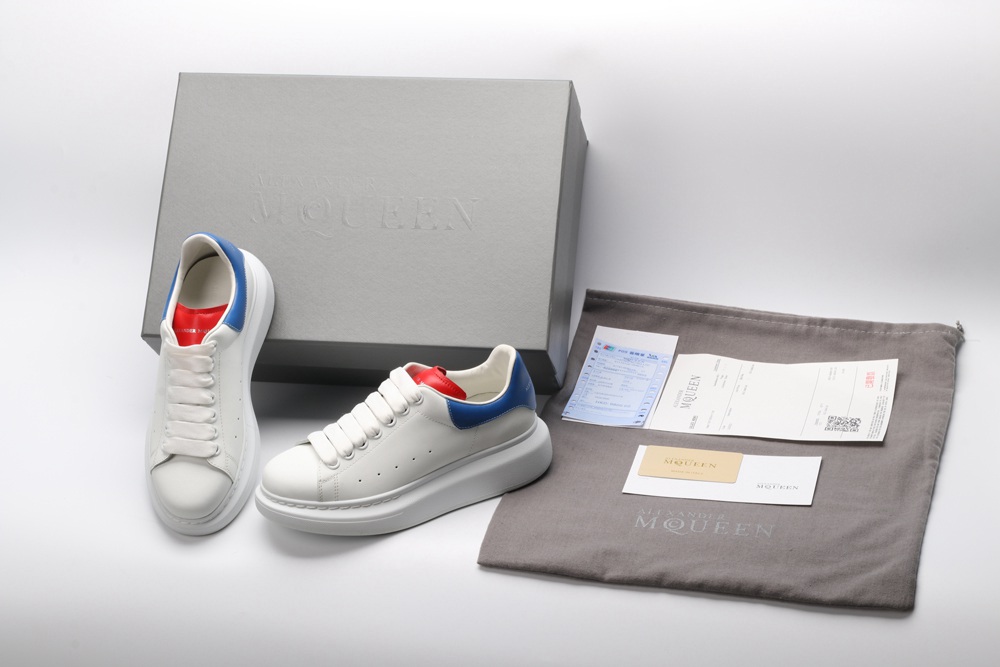 AMQ OVERSIZED SNEAKER Blue