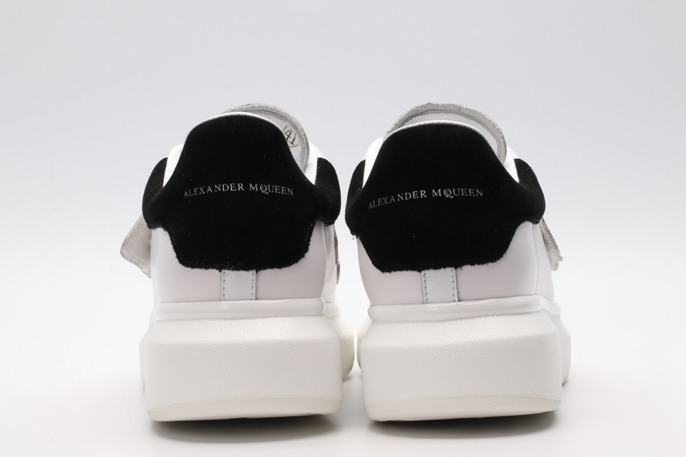 AMQ oversized sneakers with black heel