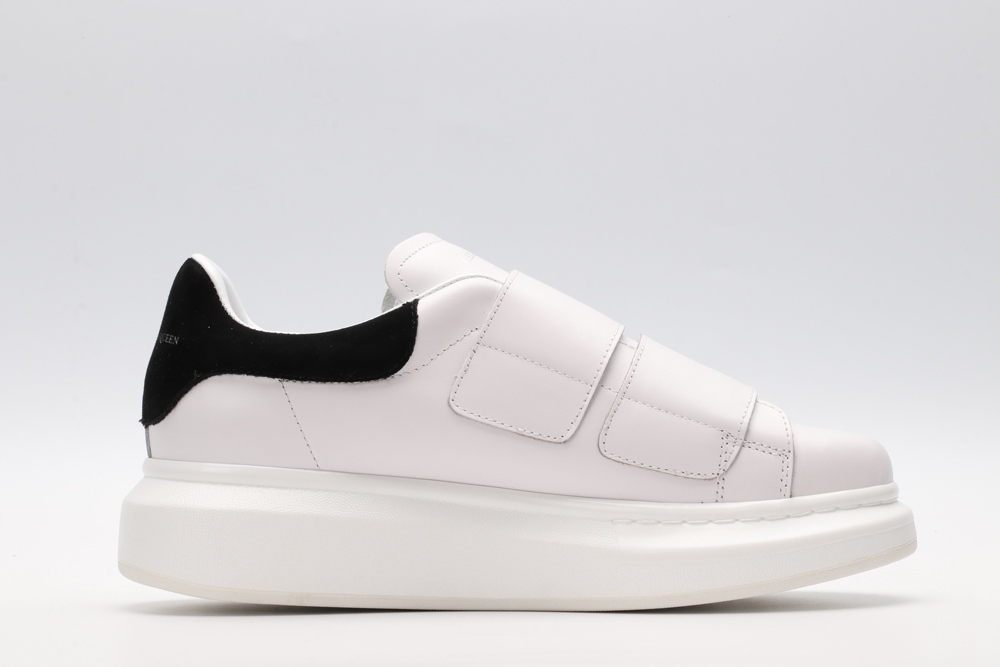 AMQ oversized sneakers with black heel