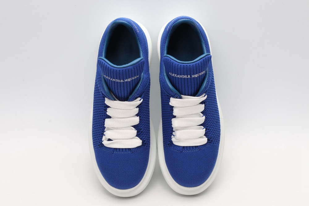 AMQ OVERSIZED SNEAKER Blue