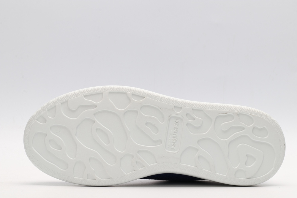 AMQ OVERSIZED SNEAKER Blue