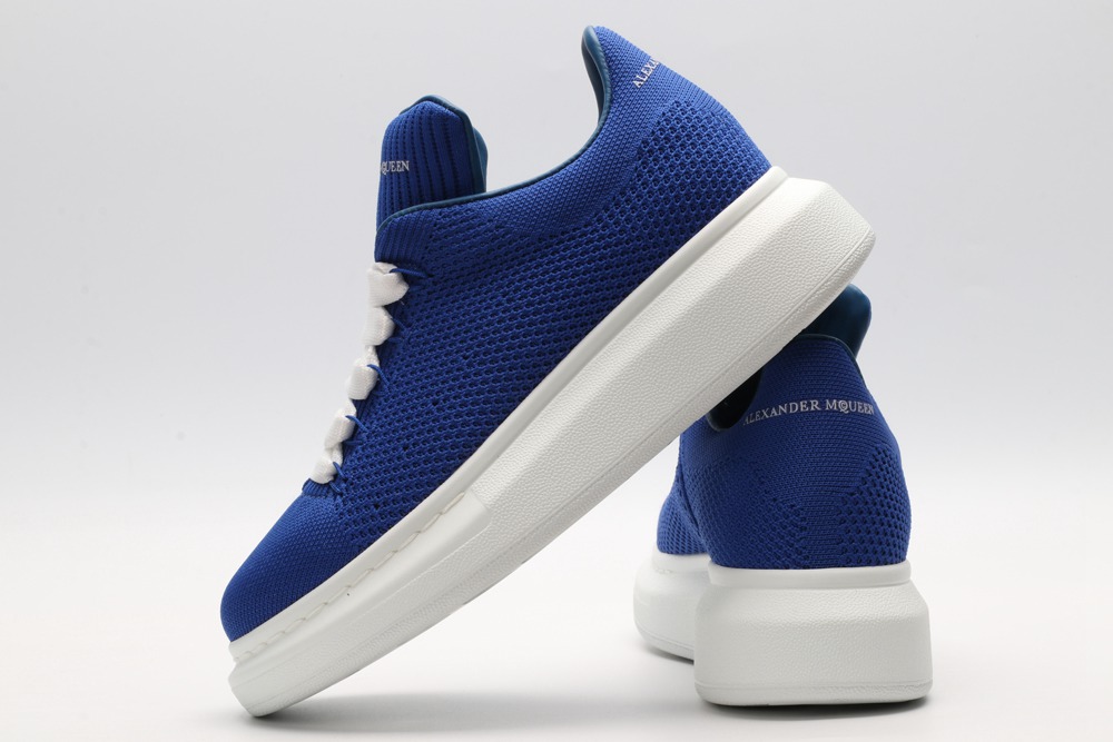 AMQ OVERSIZED SNEAKER Blue