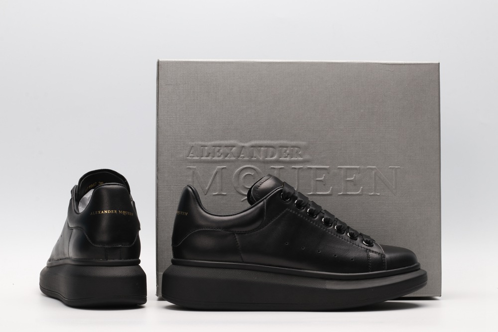 AMQ black oversized sneakers