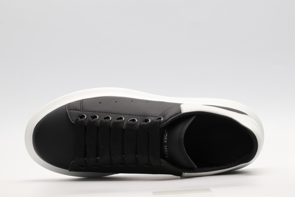 AMQ Black calf leather lace-up sneaker