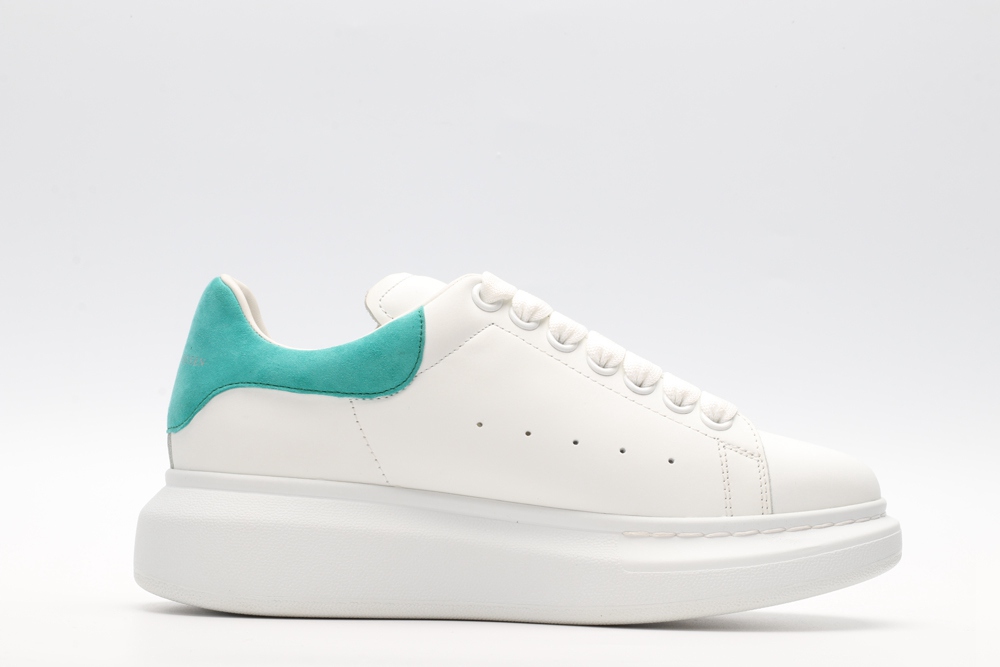 AMQ OVERSIZED SNEAKER