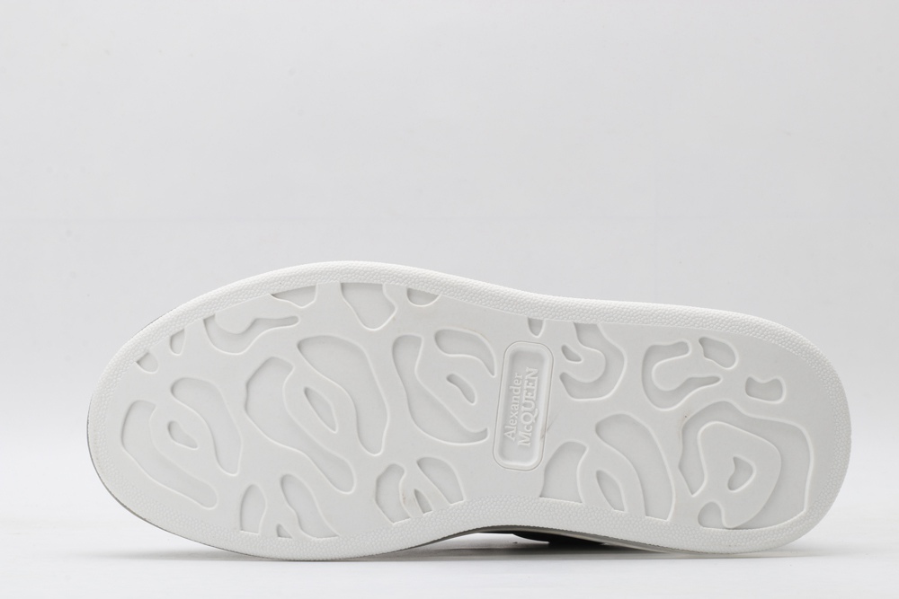 AMQ black oversized sneakers