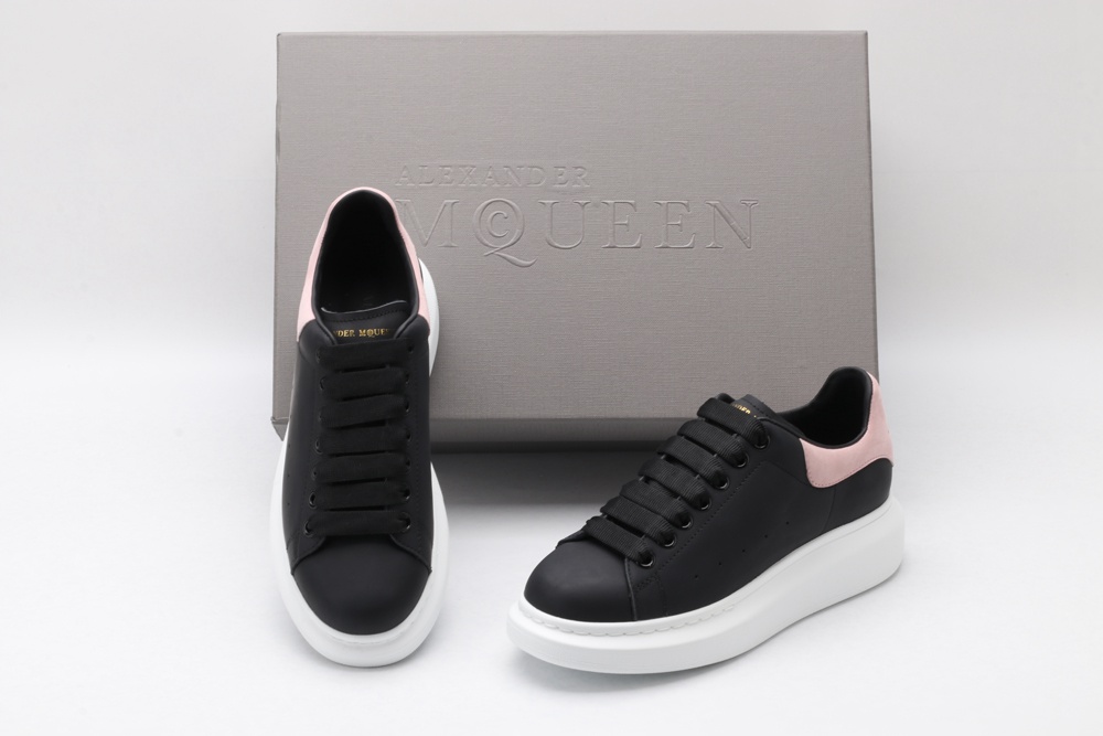 AMQ oversized black sneakers with rose heel