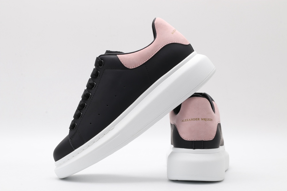 AMQ oversized black sneakers with rose heel