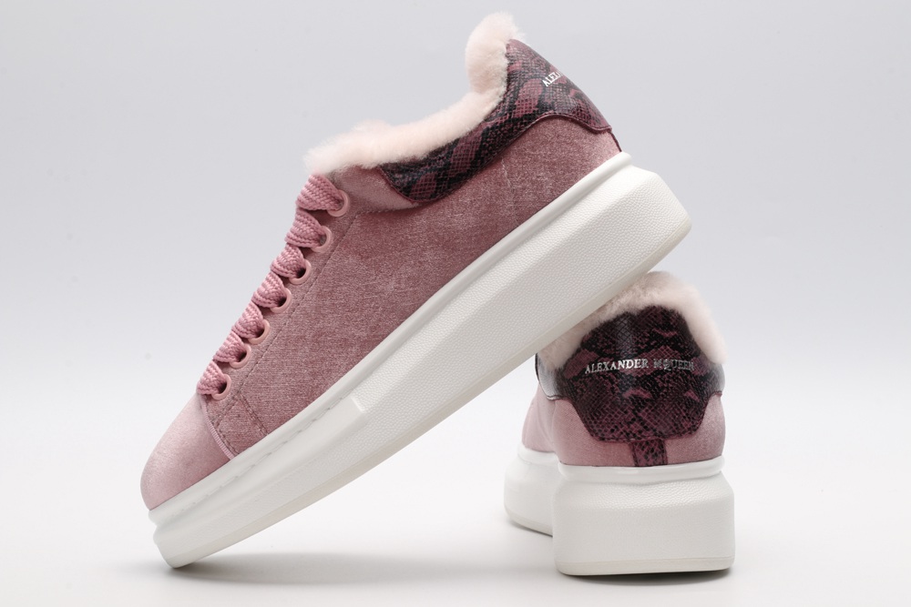 AMQ oversized winter boot