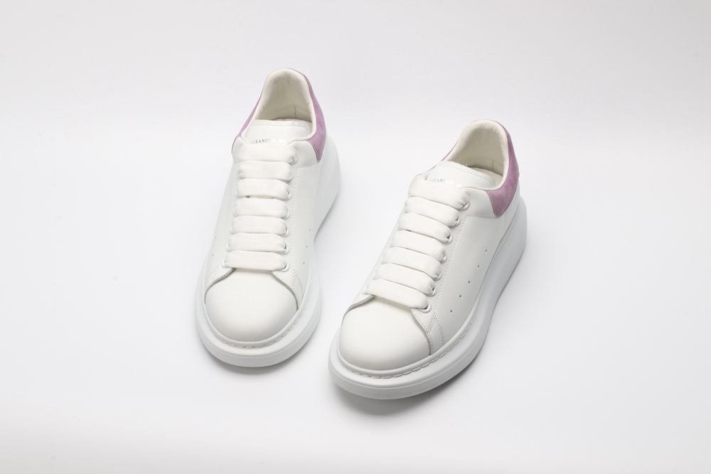 AMQ OVERSIZED SNEAKER