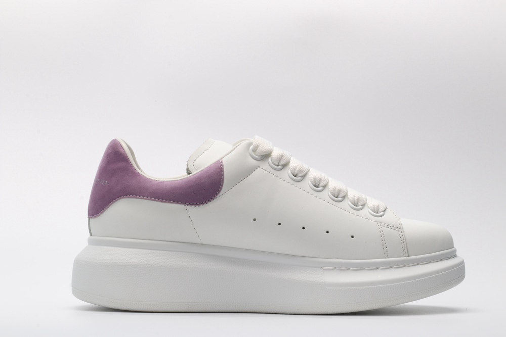 AMQ OVERSIZED SNEAKER
