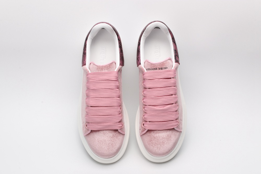 AMQ Oversized Sneaker-Rose