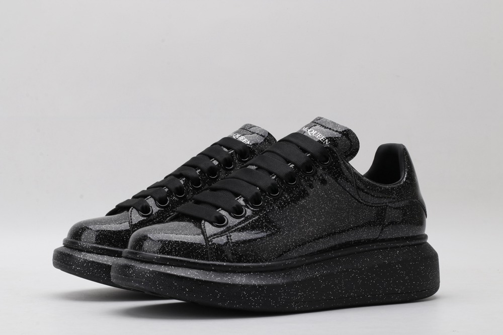 AMQ Oversized glitter sneakers