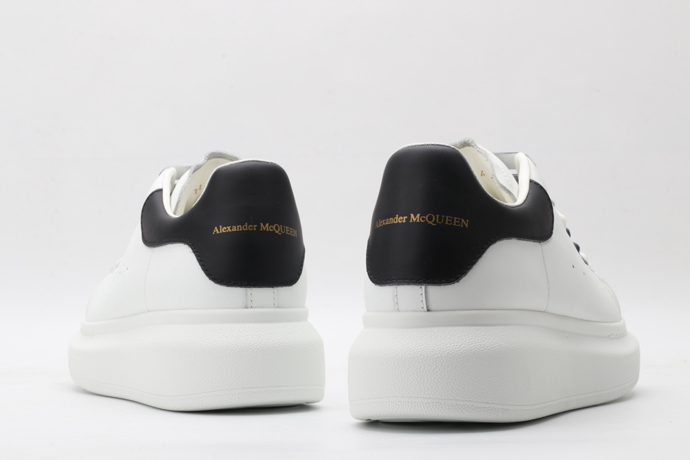 AMQ oversized sneakers with black heel