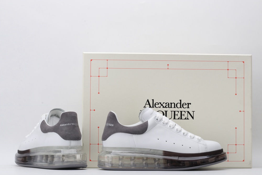 AMQ oversized sneakers with grey heel