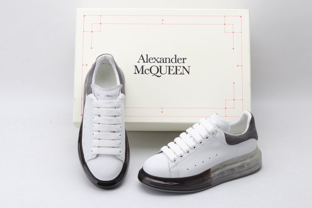 AMQ oversized sneakers with grey heel