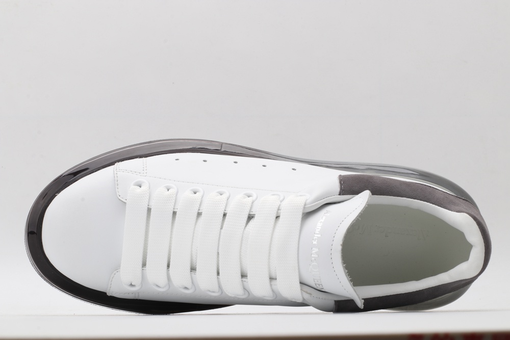 AMQ oversized sneakers with grey heel