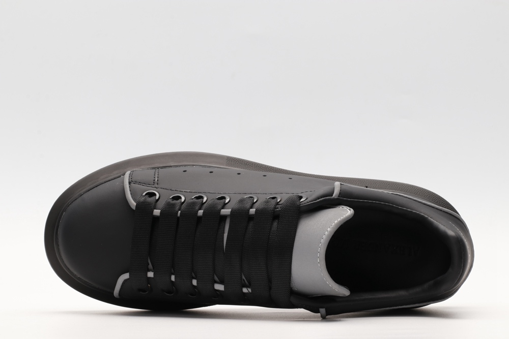 AMQ Leather Platform Sneakers-Black